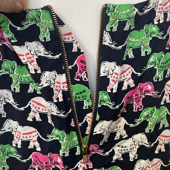 NWOT Crown & Ivy Sleeveless 2 layer elephant blouse shirt top  Size L large - Picture 7 of 9